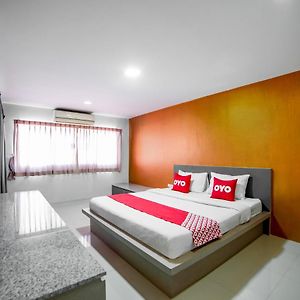 Suite met een Slaapkamer en een King Size Bed